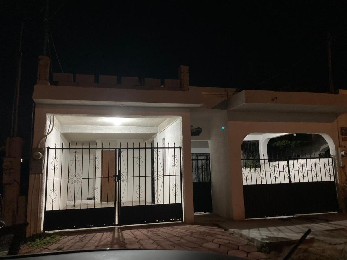 Apartamento Con Cochera Centro De La Ciudad. 拉巴斯 外观 照片